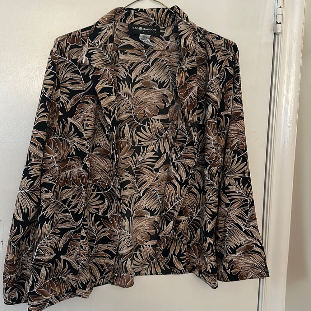 Sag Harbor Floral Long Sleeve Button Up